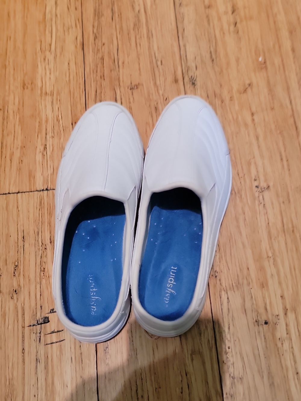 Easy spirit Size 10 Slip-On Casual Shoes in White and Blue - Picture 5 of 8